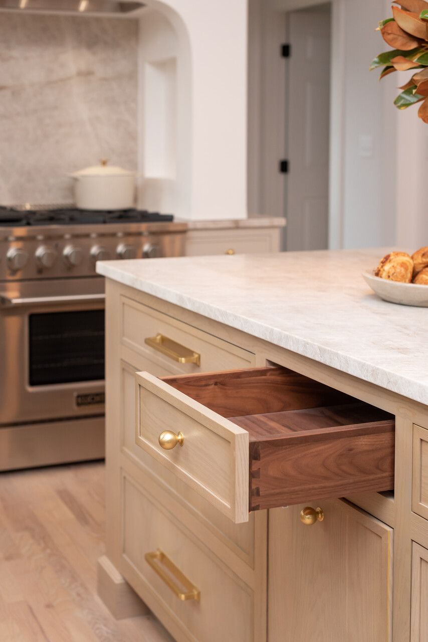 Dovetail drawer detail